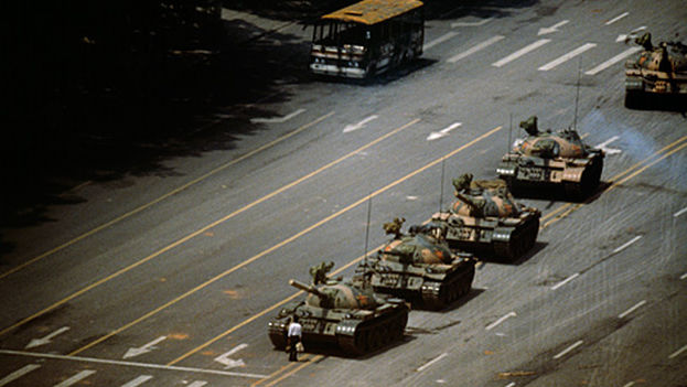 internacionalmente-conocido-tanques-revuelta-Tiananmen_CYMIMA20140930_0007_13